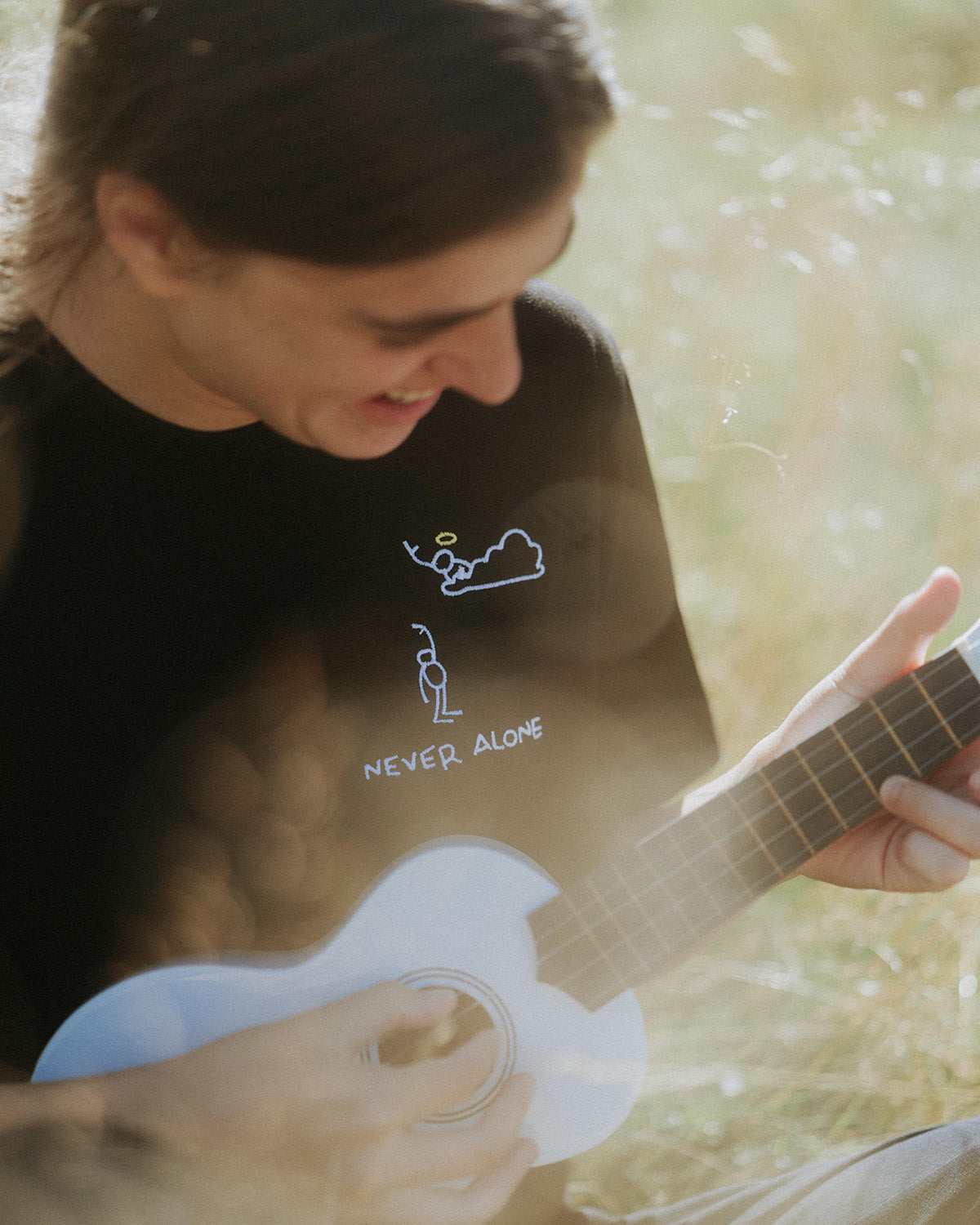 Tricou - Never Alone