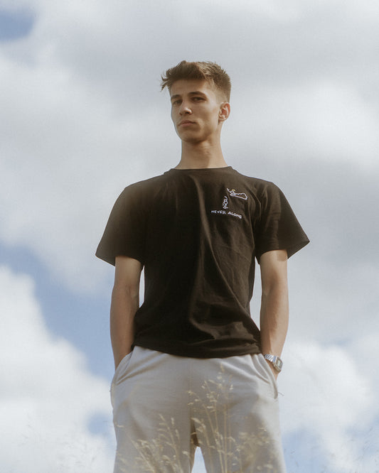 Tricou - Never Alone