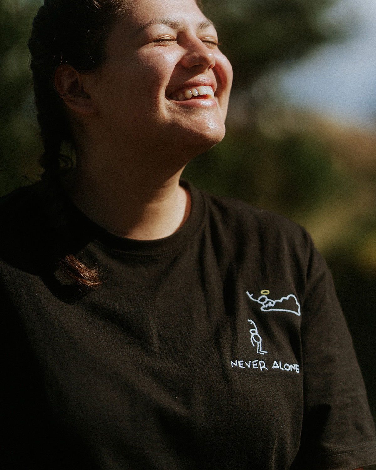 Tricou - Never Alone